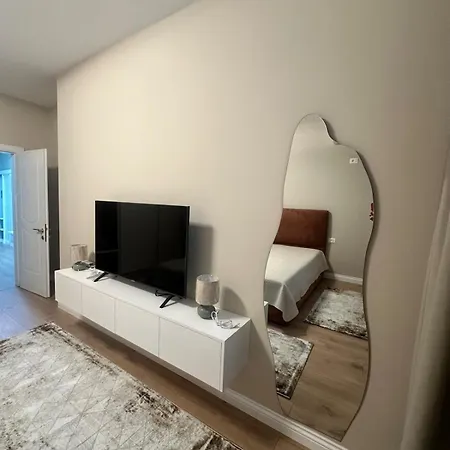 Skanderbeg Square Apartman *