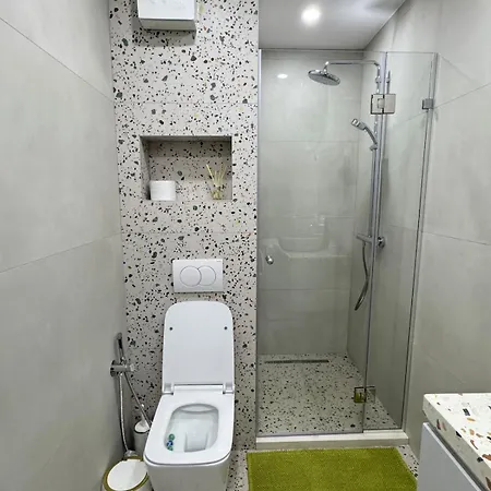 Skanderbeg Square Apartman *